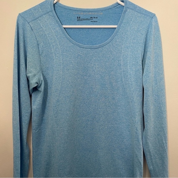 Athletic Tops - Picture 3 of 9